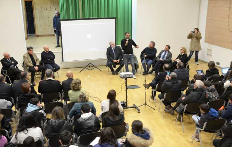 La lotta alla mafia inizia a scuola: «State lontani da quella cultura» – VIDEO