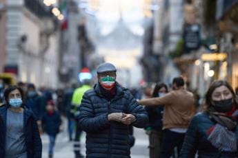 Galleria foto 'Covid Italia, da incidenza a ricoveri: tutti i dati in discesa' - foto 1