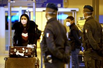 Galleria foto 'Covid Italia, verso proroga obbligo test per passeggeri da Cina' - foto 1