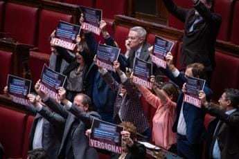 Galleria foto 'Dl aiuti, Camera approva decreto. Protesta M5S in Aula' - foto 1