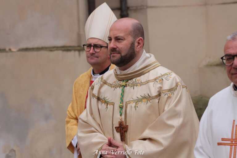 L’abbraccio di Bitonto a don Vito Piccinonna, nuovo vescovo di Rieti