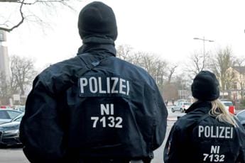 Galleria foto 'Germania, arrestato iraniano accusato di pianificare attacco chimico' - foto 1