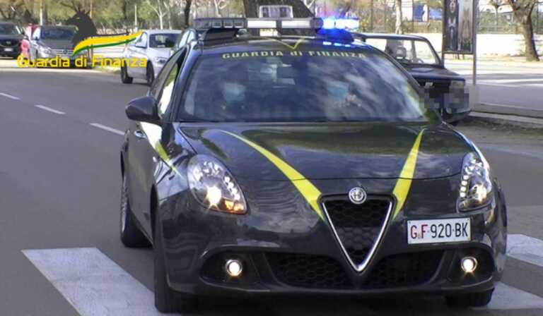 Ricambi d’auto contraffatti: sequestrati 500mila pezzi. Perquisizioni in Puglia e Basilicata