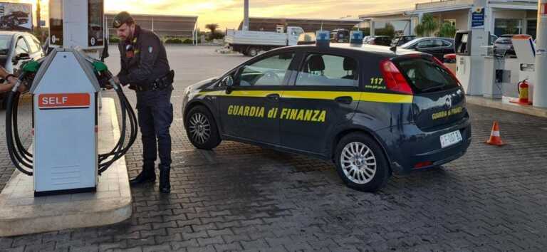 Controlli nei distributori di carburante in Salento: scoperto diesel annacquato e bombole pericolose