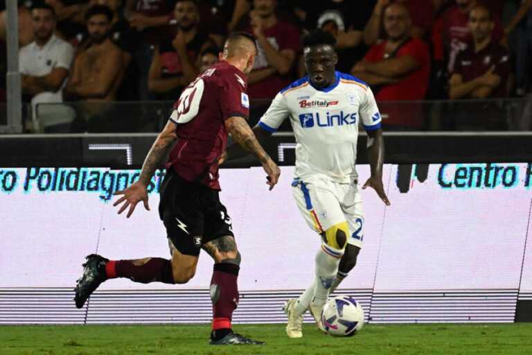 Galleria foto 'Lecce-Salernitana: in A è la prima volta al “Via del Mare”' - foto 1