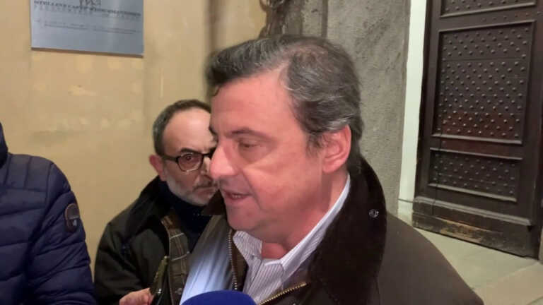 Galleria foto 'Scuola, Calenda “Pagare meglio i docenti nelle aree più difficili”' - foto 1