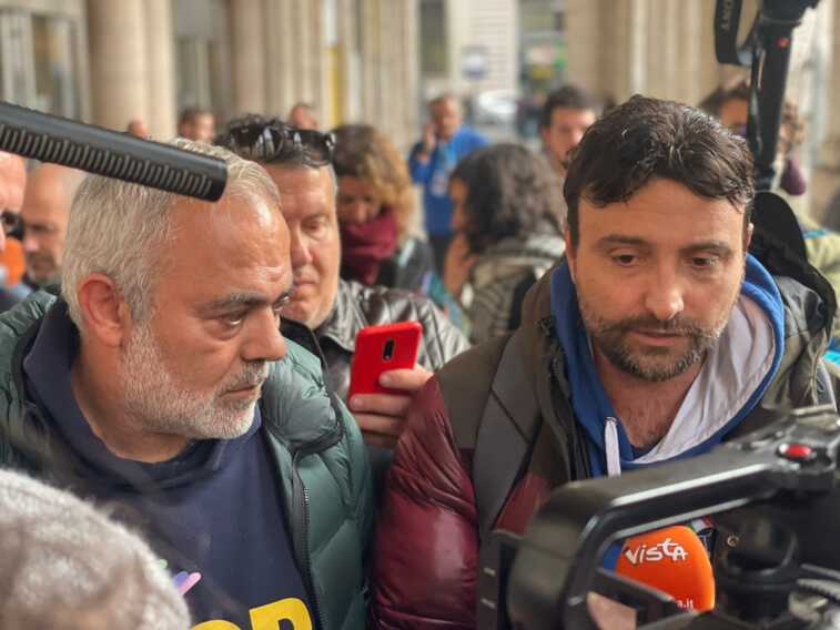Galleria foto 'Ex Ilva, Emiliano a Roma con i sindacati e le istituzioni locali: «Il Parlamento li ascolti» – FOTO e VIDEO' - foto 6