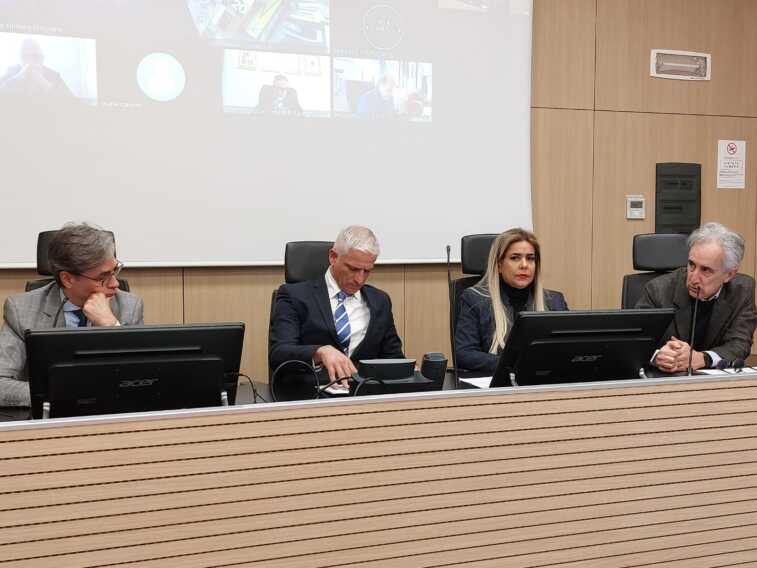 Tratta ferroviaria Taranto-Brindisi, in Regione si discute del potenziamento dei servizi