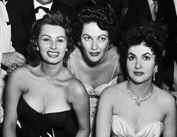 Galleria foto 'Morte Lollobrigida, Loren: “Profondamente scossa e addolorata”' - foto 1