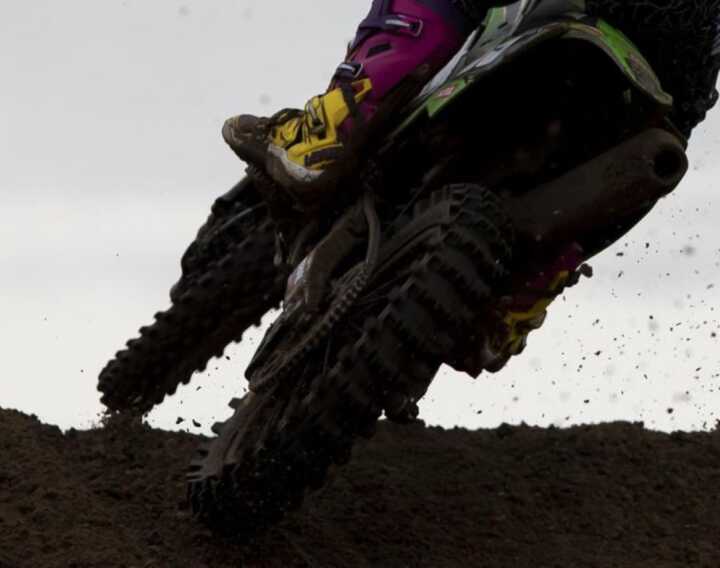 Galleria foto 'Entra con la moto da cross nel poligono militare di Torre Veneri: denunciato un 32enne' - foto 1