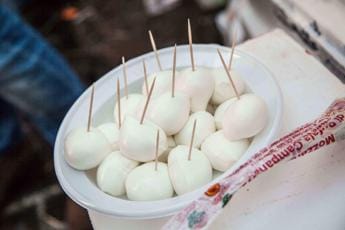 Galleria foto 'Mozzarella Bufala Campana, consumata da 9 italiani su 10 in ultimo anno' - foto 1