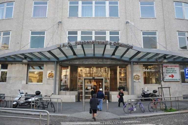 Galleria foto 'I familiari lo credono morto e organizzano i funerali ma è ricoverato in ospedale a Milano' - foto 1