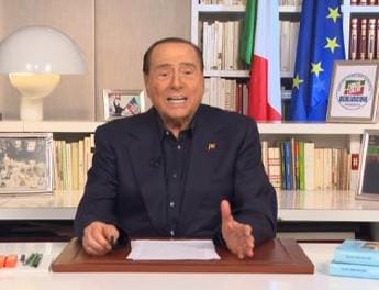 Galleria foto 'Ponte Messina, Berlusconi: “Indispensabile, presto i cantieri”' - foto 1