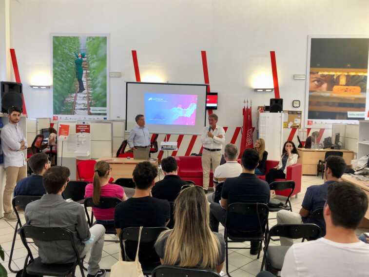 Dal mediatore culturale all’operatore legale: Porta Futuro cerca professionisti e nuove leve a Bari
