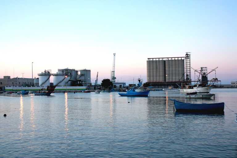 Barletta, il Consiglio di Stato sblocca i lavori al porto: via libera al dragaggio