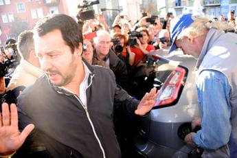 Galleria foto 'Prezzi benzina, Salvini: “Domani in Cdm valutiamo intervento”' - foto 1
