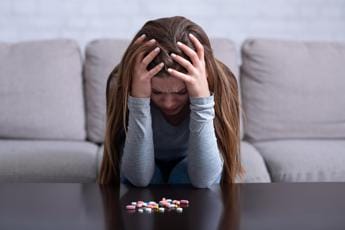 Galleria foto 'Psicofarmaci senza prescrizione per 10% adolescenti nel 2022' - foto 1