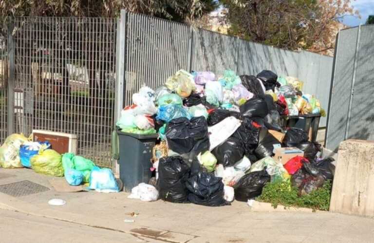Andria, operatori ecologici aggrediti. L’azienda: «Vile atto di cittadini poco inclini al rispetto delle regole»
