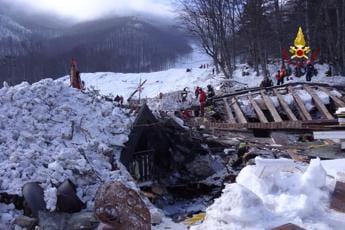 Galleria foto 'Rigopiano, 6 anni fa la tragedia: oggi riprende processo' - foto 1