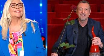 Galleria foto 'Sanremo 2023, Venier regala ad Amadeus un corno napoletano' - foto 1