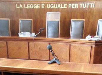 Galleria foto 'Scritta ‘Aushwitzland’ su t-shirt non è reato, assolta Selene Ticchi' - foto 1