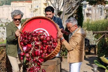 Galleria foto 'Sorprese, cipolla rossa e crêpe suzette fatale: l’episodio di ieri di MasterChef Italia' - foto 1