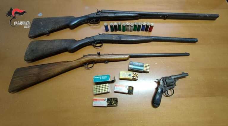 Galleria foto 'Armi e munizioni nascoste in un ripostiglio: arrestato un 48enne a Cassano delle Murge' - foto 1