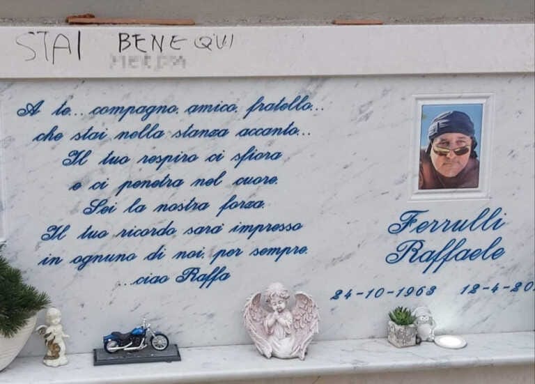 Carabiniere modugnese morto per Covid: profanata di nuovo la tomba nel Bresciano