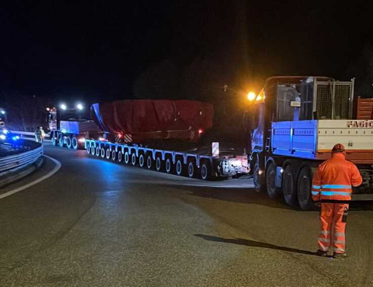 Il viaggio sotto scorta della “talpa” cinese: riprendono i lavori del tratto ferroviario Foggia-Caserta