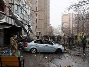 Galleria foto 'Ucraina, elicottero caduto a Brovary: forse errore pilota causa schianto' - foto 1