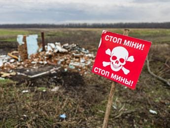 Galleria foto 'Ucraina: “Guerra ha creato più grande campo minato al mondo”' - foto 1