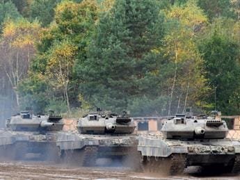 Galleria foto 'Ucraina, Polonia avverte Germania sui tank Leopard: cosa sappiamo finora' - foto 1