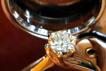 Galleria foto 'Violetta Caprotti e il giallo del diamante da 3,5 milioni sostituito' - foto 1
