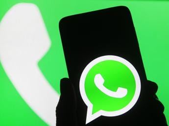Galleria foto 'WhatsApp, multa in Irlanda: cosa sappiamo' - foto 1