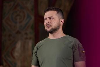 Galleria foto 'Zelensky su schianto elicottero: “Dolore indicibile, scoprire le cause”' - foto 1
