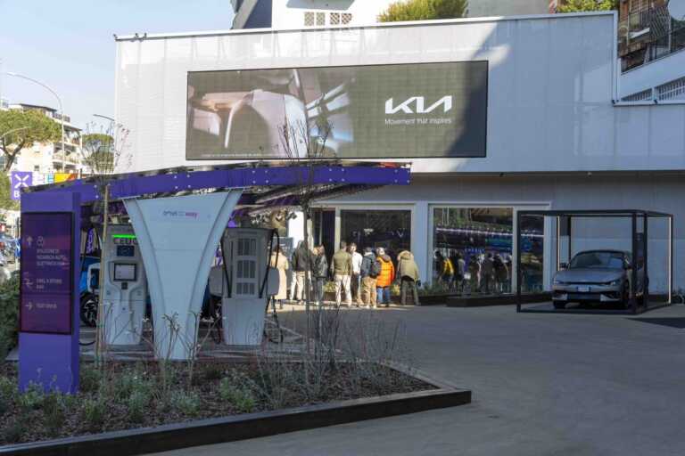 Kia inaugura Energy House a Roma, store dedicato all’elettrificazione
