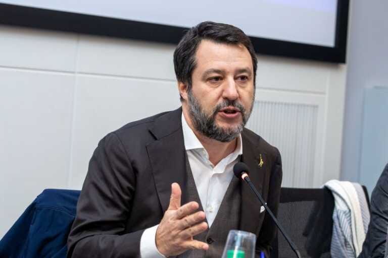 Galleria foto 'Salvini “Lavoriamo alla revisione del Codice della strada”' - foto 1