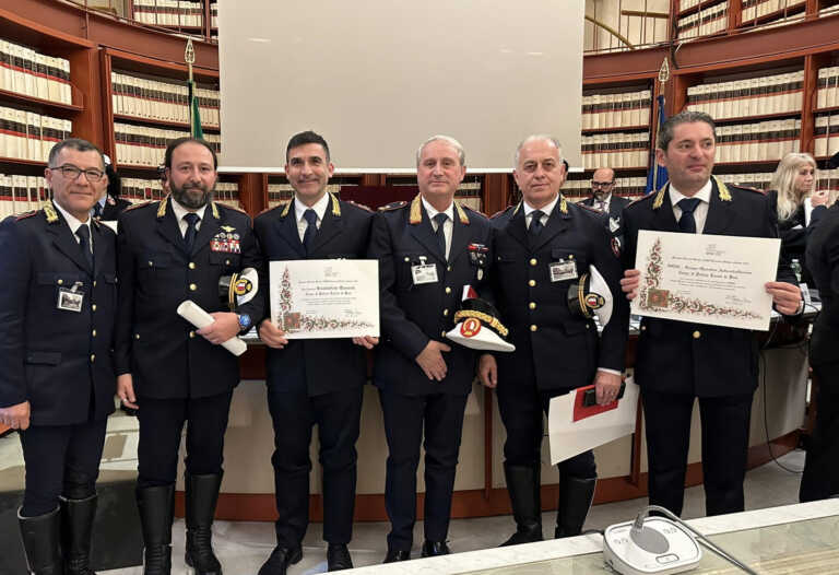 Galleria foto 'Alla Polizia locale di Bari il premio Sicurezza urbana 2022. Menzione anche per il Goac' - foto 1