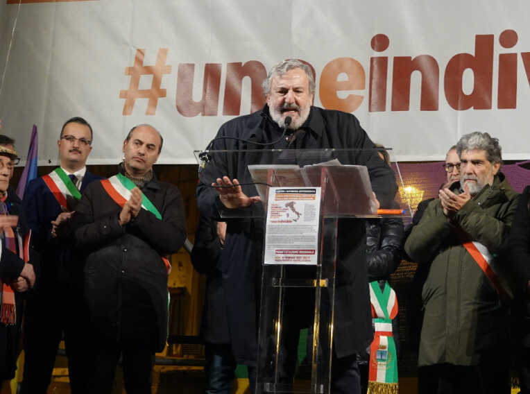 Autonomia differenziata, Emiliano dal palco della Cgil: «È una beffa inaccettabile» – FOTO e VIDEO