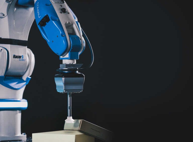 Si rinnova l’accordo tra Politecnico di Bari e Comau: nel 2023 quattro borse di studio per ricerca e innovazione Si rinnova l’accordo tra Politecnico di Bari e Comau: nel 2023 quattro borse di studio per ricerca e innovazione