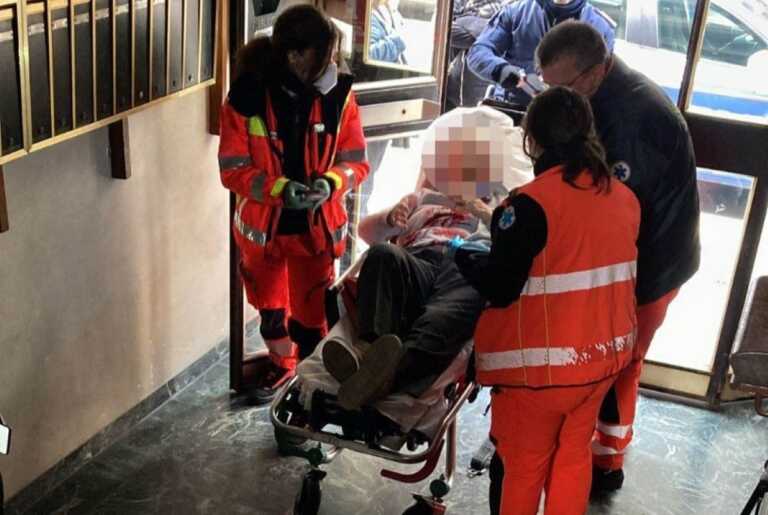 Violenza e paura in via De Giosa a Bari: anziana rapinata nel portone di casa