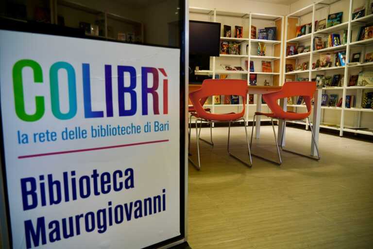Inaugurata a Carbonara la biblioteca “Maurogiovanni”. Emiliano: «Seminiamo cultura» – FOTO e VIDEO