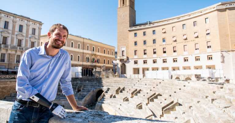 Da progetto di ricerca a solida realtà: a Soleto debutta la mano robotica. E BionIT inaugura la seconda sede
