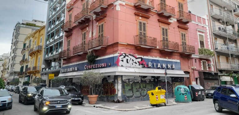 L’ecatombe delle botteghe storiche: «Servono tasse più basse e incentivi»