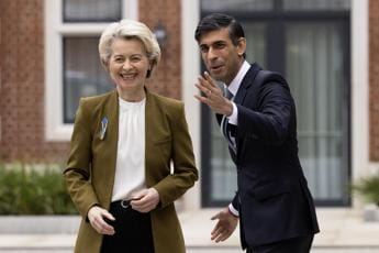 Galleria foto 'Brexit, raggiunto accordo Regno Unito-Ue su protocollo Irlanda del Nord' - foto 1