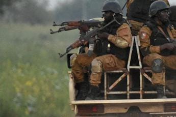 Galleria foto 'Burkina Faso, Isis rivendica attacco: morti 160 terroristi e 51 soldati' - foto 1