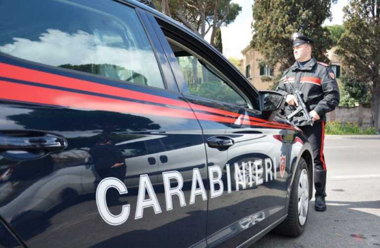 San Ferdinando di Puglia, rapina e aggredisce il titolare di un negozio di abbigliamento: arrestato un 38enne
