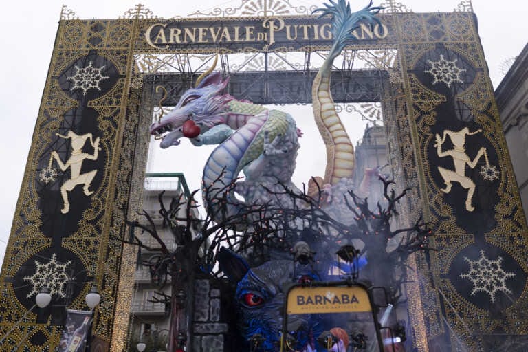 Carnevale di Putignano 2025, si avvicina la prima giornata: da “Le Vibrazioni” ad Eugenio Cesaro