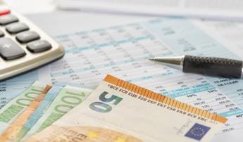 Caro conto corrente, 4 milioni di italiani cambiano banca per gli aumenti