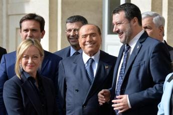 Galleria foto 'Centrodestra ancora in crescita al 48,2%, Pd in recupero su M5S' - foto 1